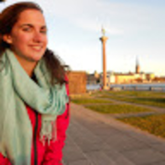 Meet your Posher, Ellen - Picture 1 of 1